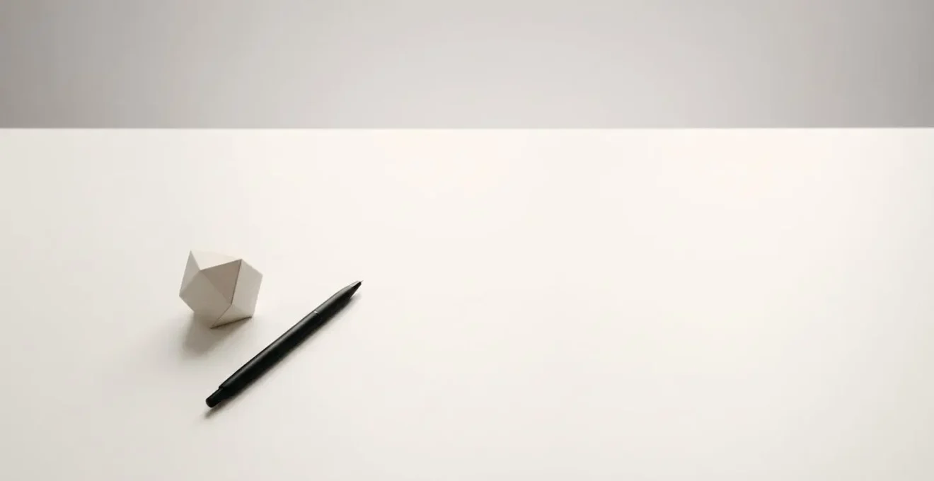 Composition minimaliste illustrant l'importance de l'espace vide dans une communication efficace